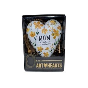 Demdaco “Mom Is The Heart Of The Family” Floral Resin Heart Key Token Nwt Nib